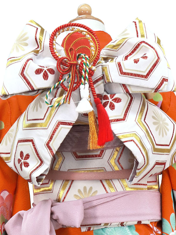 オレンジ地に牡丹づくしの着物（紫）／七五三・七歳女の子 | 宅配着物