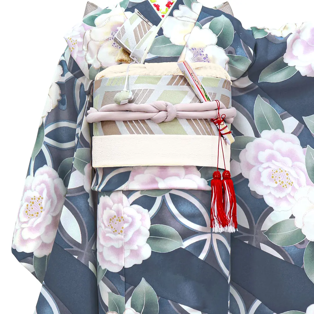 青地にピンクと白椿の着物（アイボリー）／七五三・七歳女の子 | 宅配