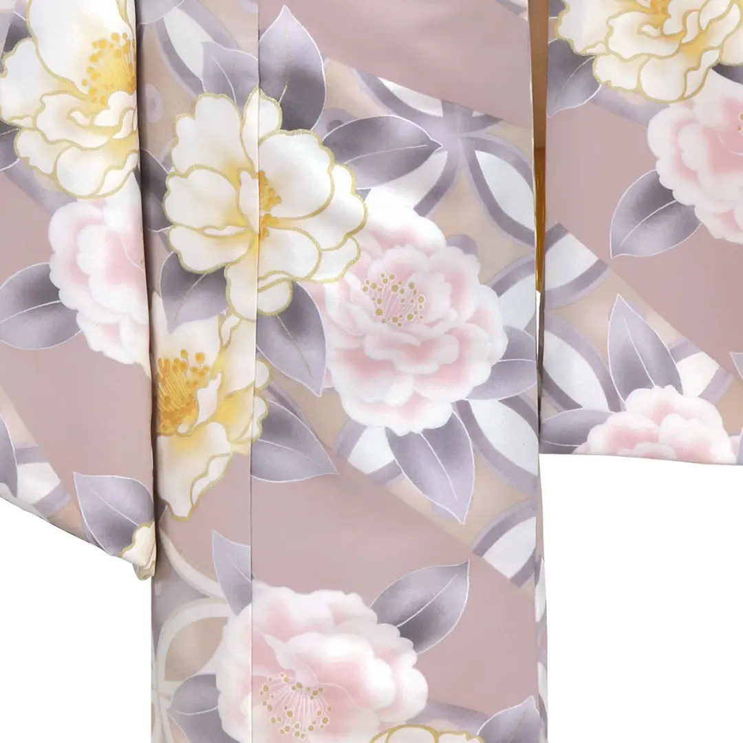 美品　定価33000円ほど！七五三花柄着物セット（ピンク・ベージュ） ピンクベージュ地にピンクと白椿の着物（アイボリー）／七五三・七歳