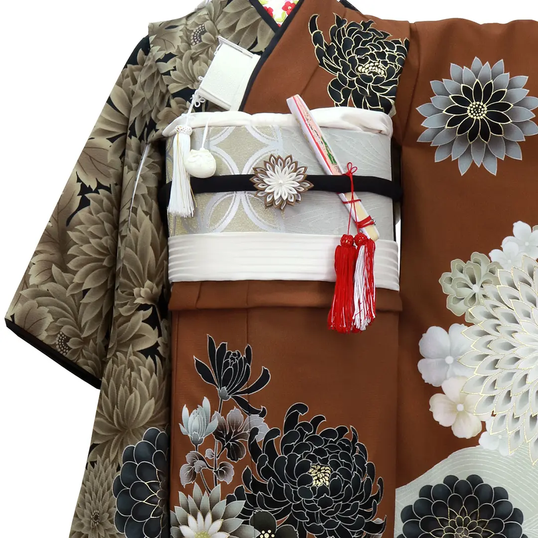 JAPAN STYLE》菊づくし片身がわり(茶）／七五三・七歳の女の子 | 宅配