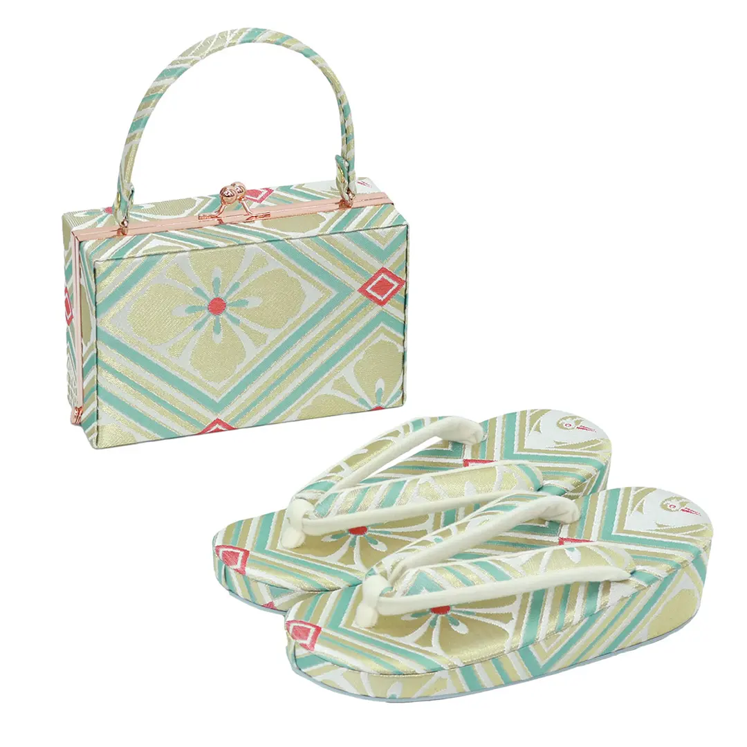 《華徒然》桜と薬玉・鞠・貝合の着物（水色）／草履バッグ