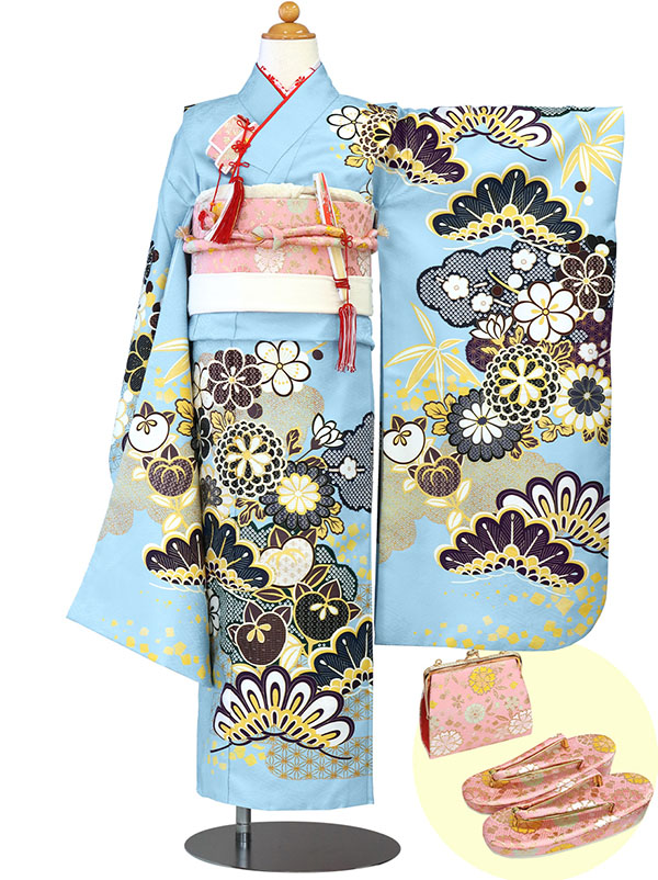 薄水色に菊と松竹梅の着物（アイボリー）／七五三・七歳女の子