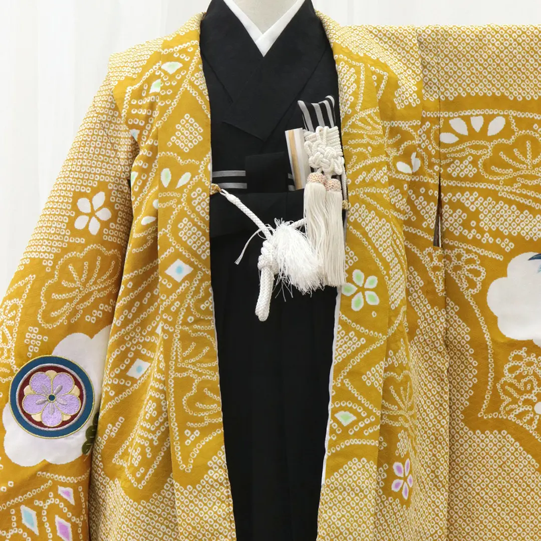 辛子色に染め疋田（ひった）（兜）／小さめサイズ／七五三・五歳男の子・袴／衿元詳細