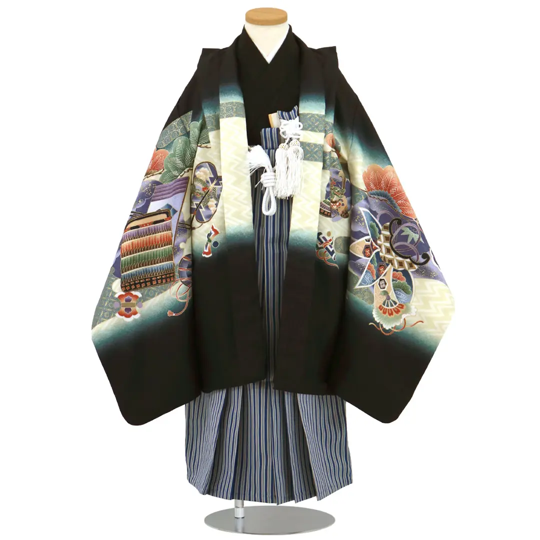 黒地に龍、紺縞の袴／七五三・五歳男の子・袴／正面