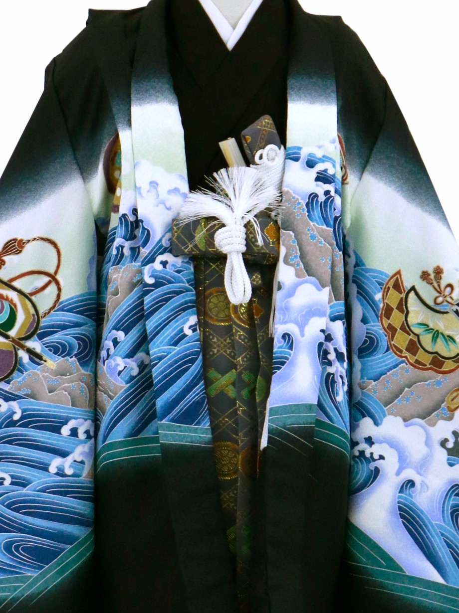 505ab14■七五三 五歳 男児 着物&羽織&袴&角帯 刺繍 虎■状態良好 七五三(5歳男袴)X342【正絹】黒地刺繍龍に虎×ゴールド | 着物
