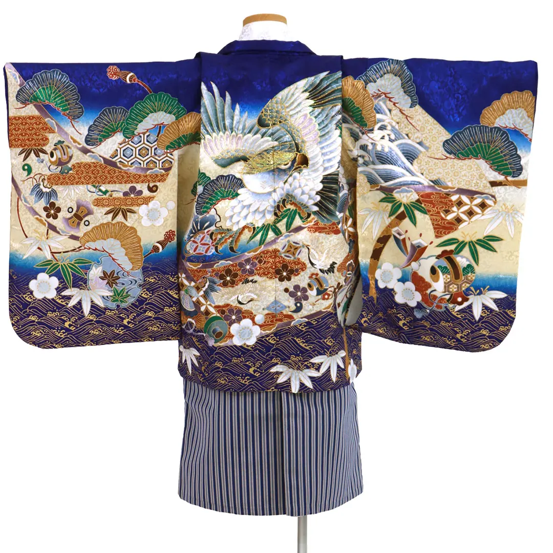 青色 鷹と松の刺繍 着物 青地に鷹と松、紺縞の袴／小さめサイズ／七五三・五歳男の子・袴