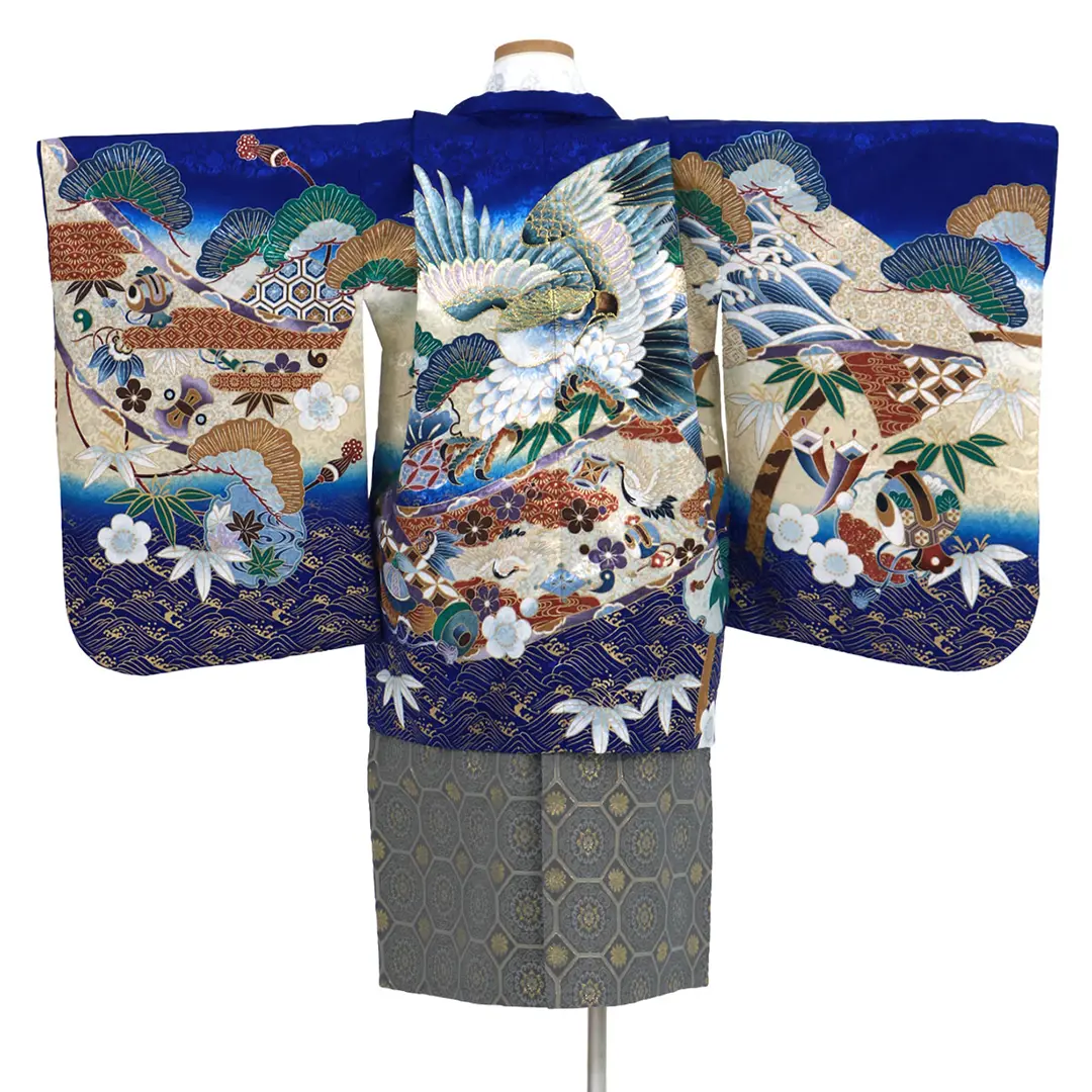 青地に鷹と松、藍鼠の袴／小さめサイズ／七五三・五歳男の子・袴