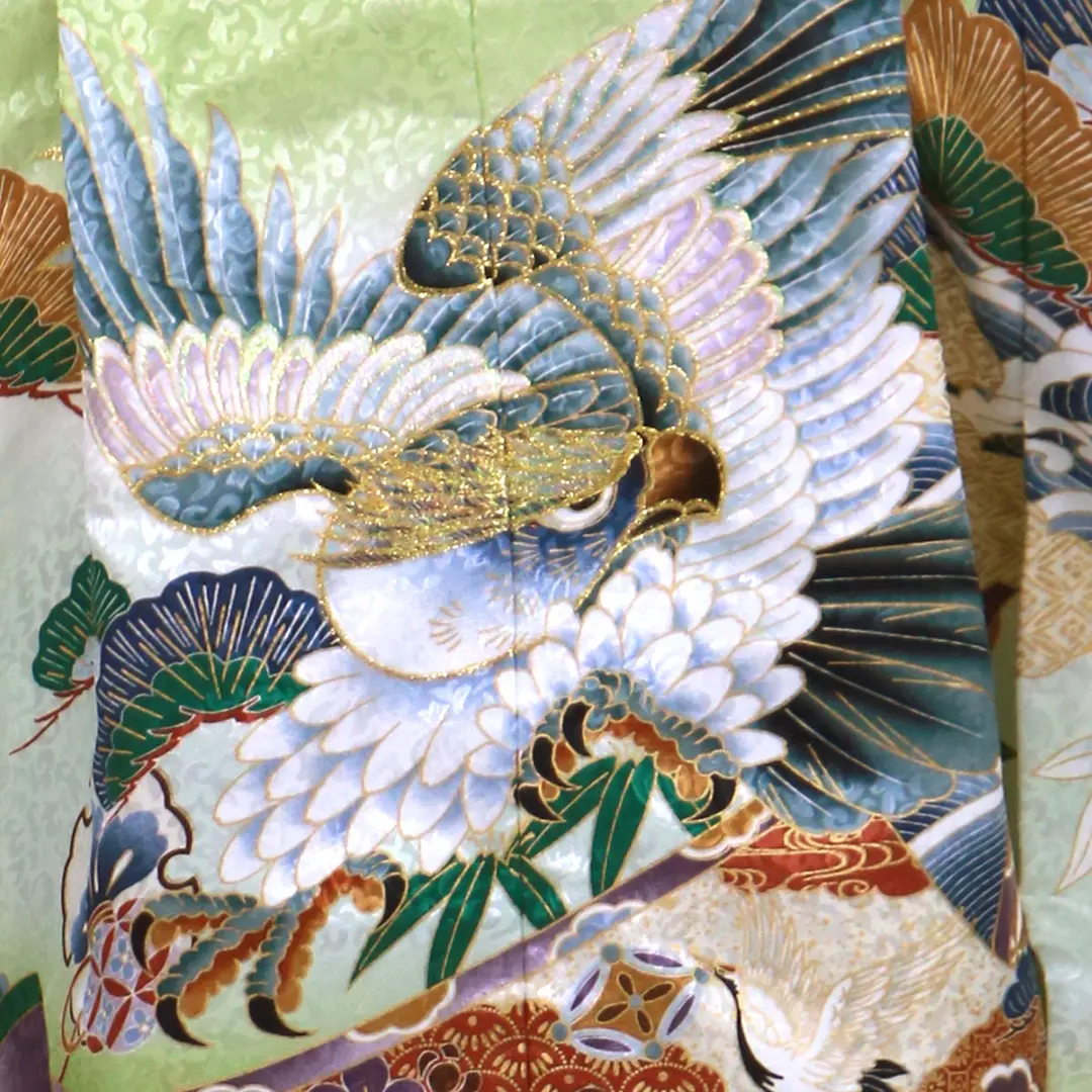 抹茶地に鷹と松、金襴の袴／小さめサイズ／七五三・五歳男の子・袴／背中の柄詳細