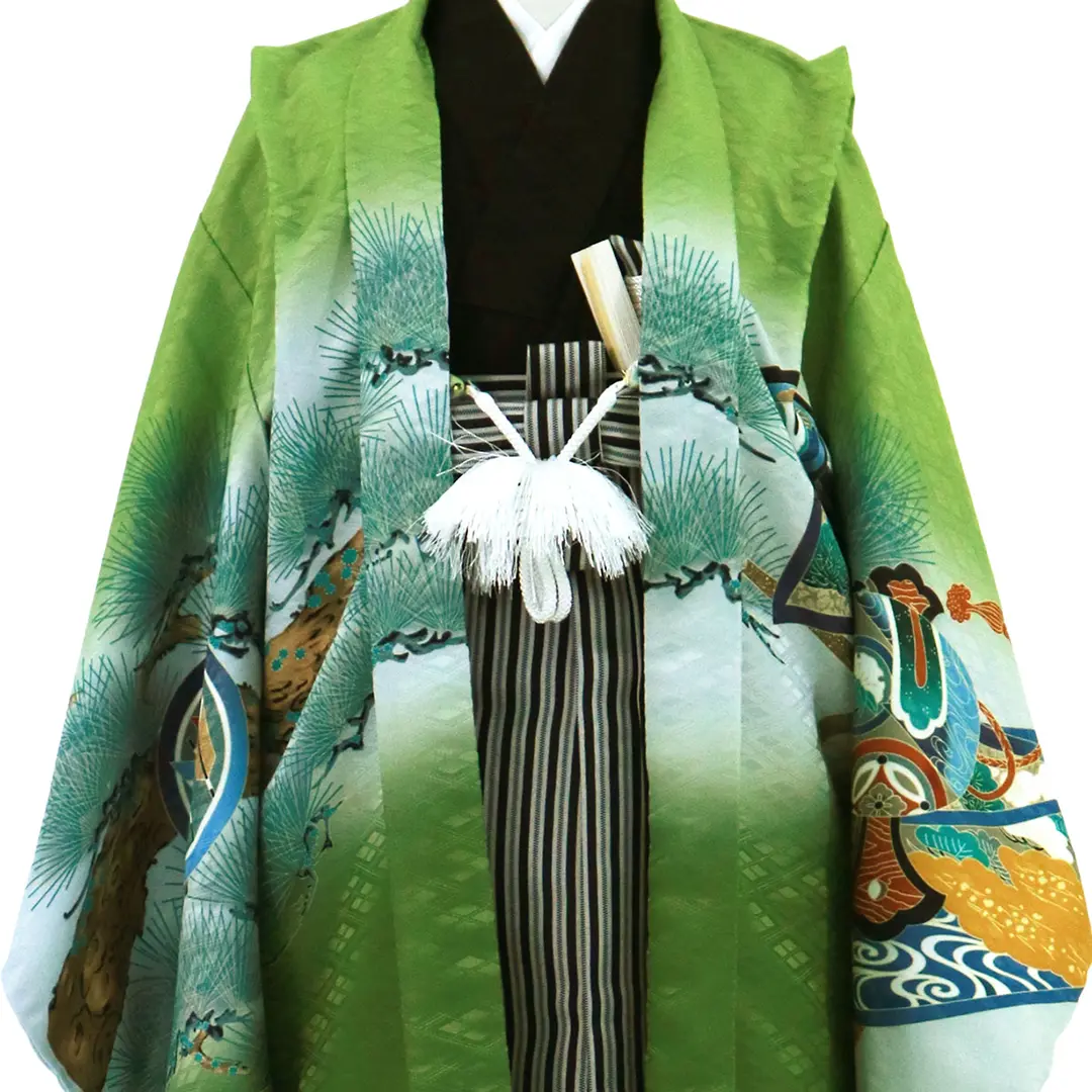 抹茶地に兜と巻物、黒縞の袴／七五三・五歳男の子・袴