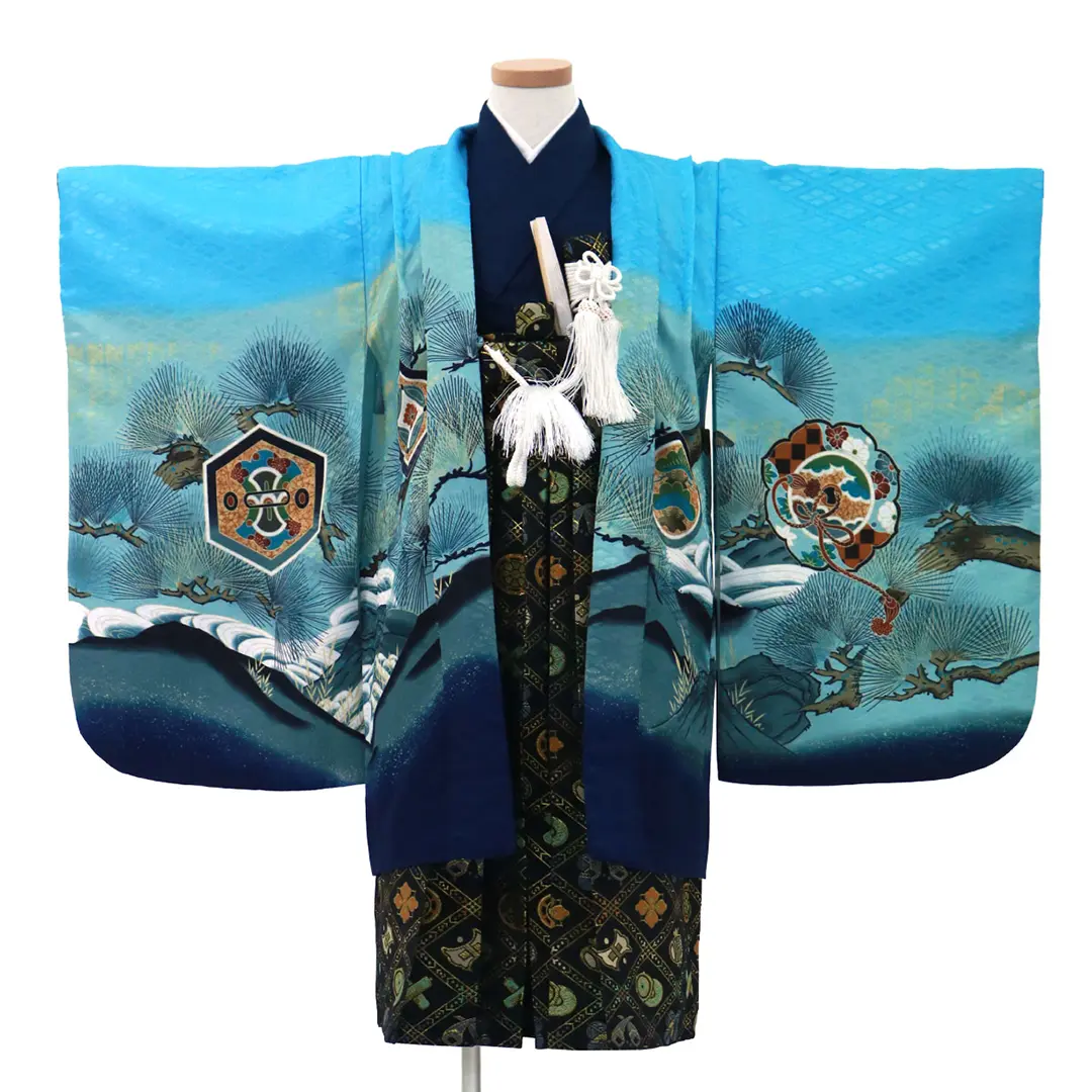 水色地に鷹と波に松、黒の袴／七五三・五歳男の子・袴