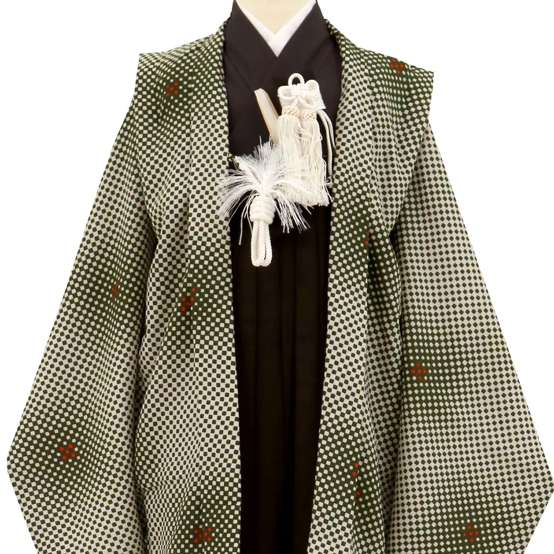 抹茶と白の市松模様、茶色の袴／小さめサイズ／七五三・五歳男の子・袴／衿元詳細
