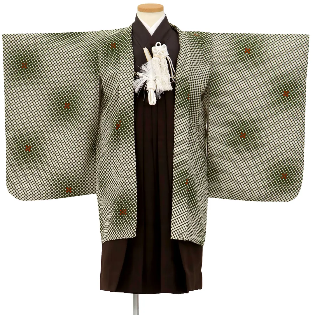 抹茶と白の市松模様、茶色の袴／小さめサイズ／七五三・五歳男の子・袴／羽織の柄