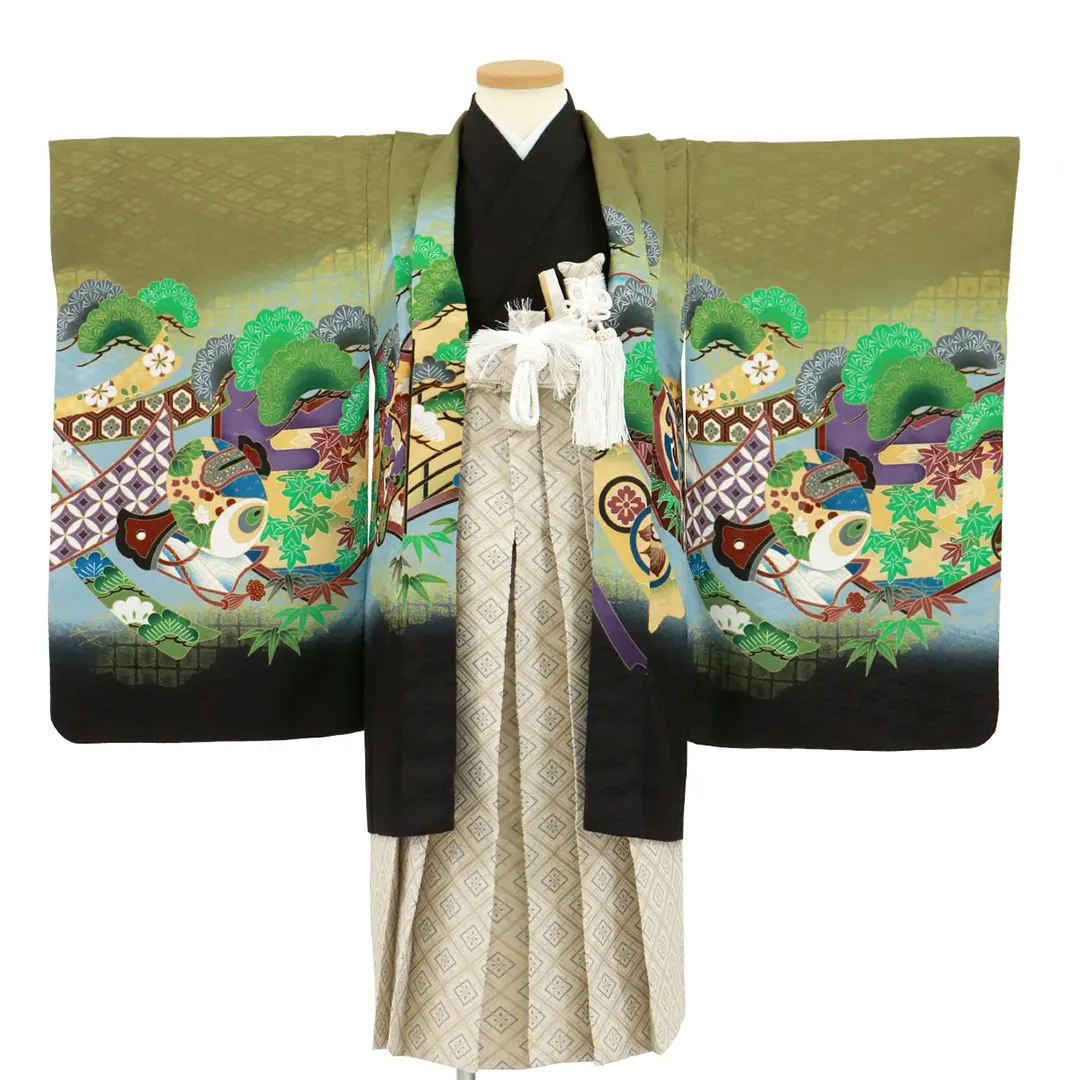 抹茶地に鷹と屏風、白グレーの袴／七五三・五歳男の子・袴 | 宅配着物