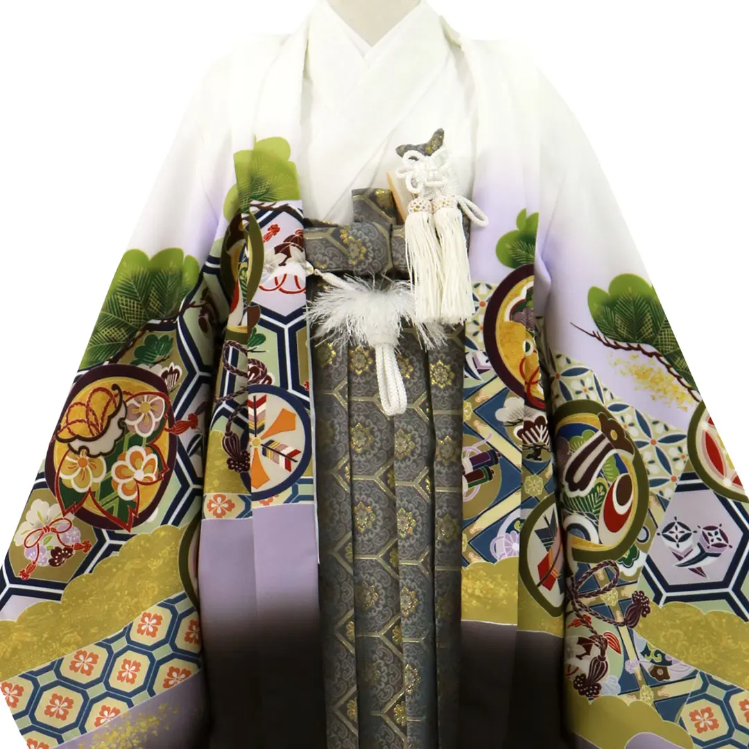 白地に兜と吉祥文、藍鼠の袴／小さめサイズ／七五三・五歳男の子・袴／衿元詳細