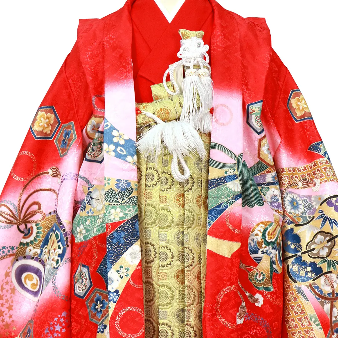 403ab68■七五三 三歳 着物&袴&角帯 鷹 軍配 小槌 笠松■状態良好 403ab68□七五三 三歳 着物&袴&角帯 鷹 軍配 小槌 笠松□状態