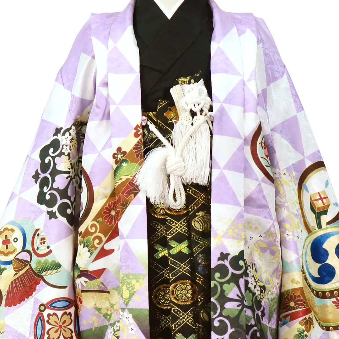 紫地に兜と菱文様、黒の袴／小さめサイズ／七五三・五歳男の子・袴