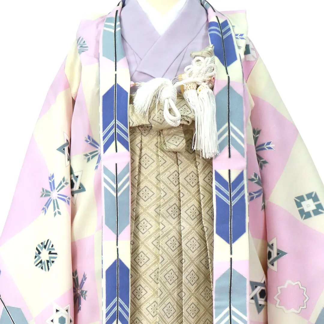 白と紫地の市松に矢羽根と雪模様、白グレーの袴／小さめサイズ／七五三