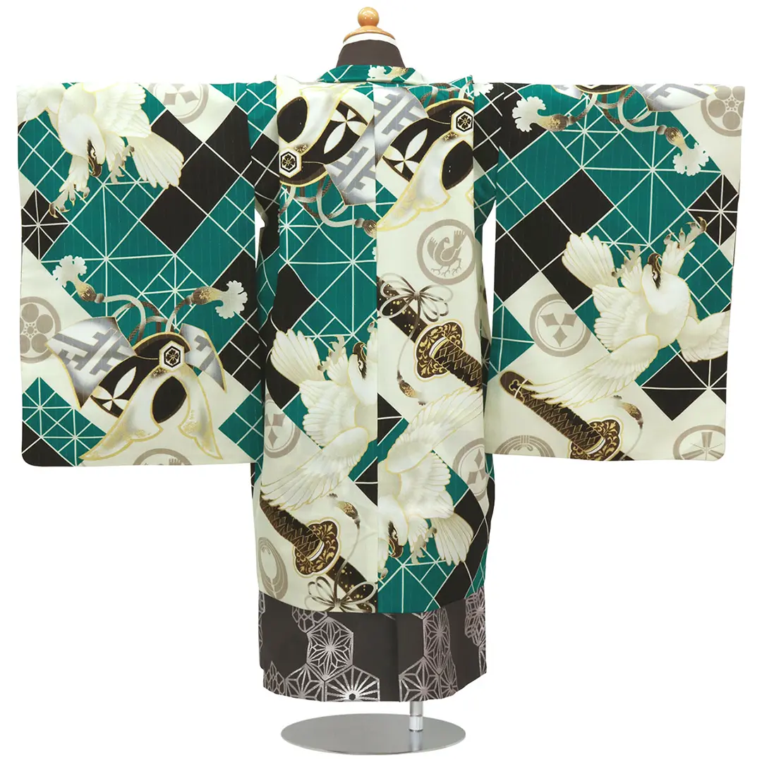 《JAPAN STYLE》胆礬色（たんばいろ）地に日本刀と純白の鷹、黒の袴／小さめサイズ／七五三・五歳男の子・袴／背中
