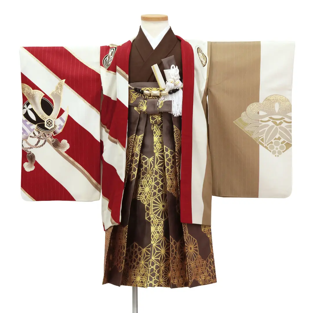 JAPAN STYLE》白地に縦縞と赤の斜め縞の片身替わりに鷹、竹の葉に薄茶