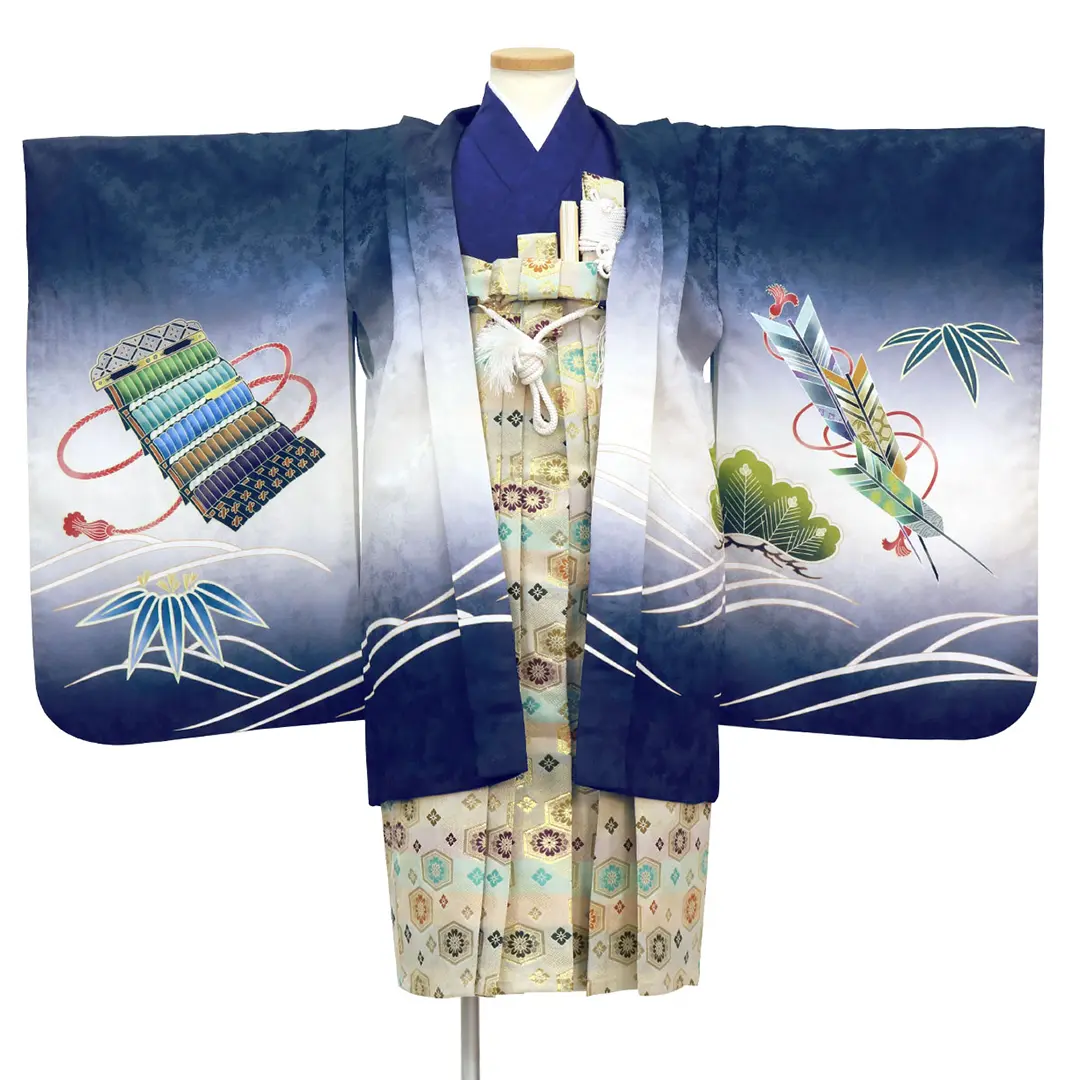 紺地に兜と片輪車文、菊亀甲縞の袴／七五三・五歳男の子・袴 | 宅配