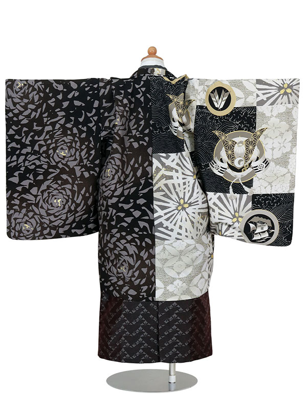 《芸艸堂》菊と吉祥文の方身がわり（黒）、黒の袴／七五三・五歳男の子・袴