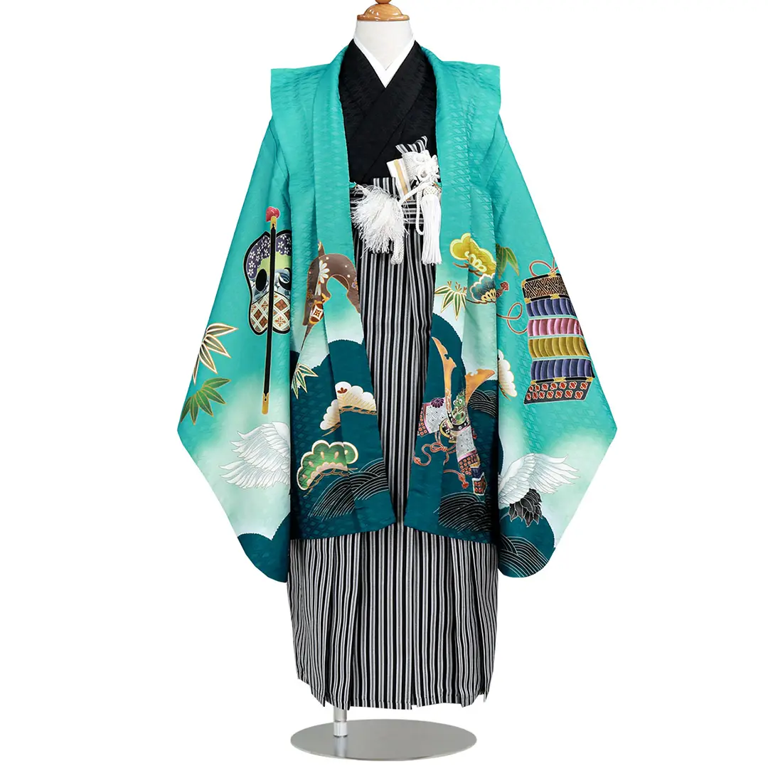 濃いブルーグリーンの羽織に縞袴が格好良い☆七五三男の子５歳 ブルーグリーンに鶴と兜、黒縞の袴／七五三・五歳男の子・袴 | 宅配