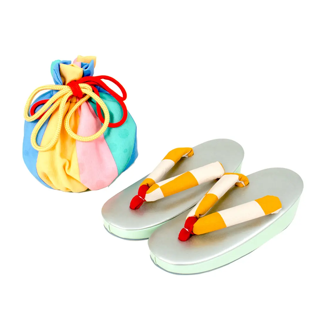 《Modern antenna》牡丹と白い犬の被布コートセット／七五三・三歳女の子 小物