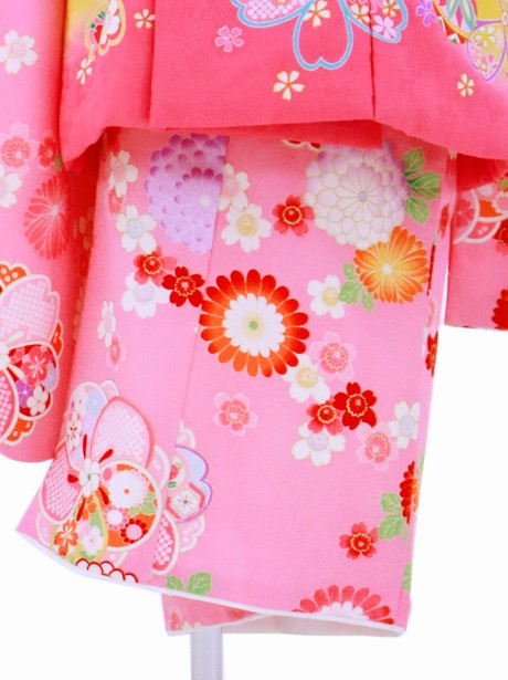 ピンク地に桜紋、グラデーションの被布コートセット／七五三・三