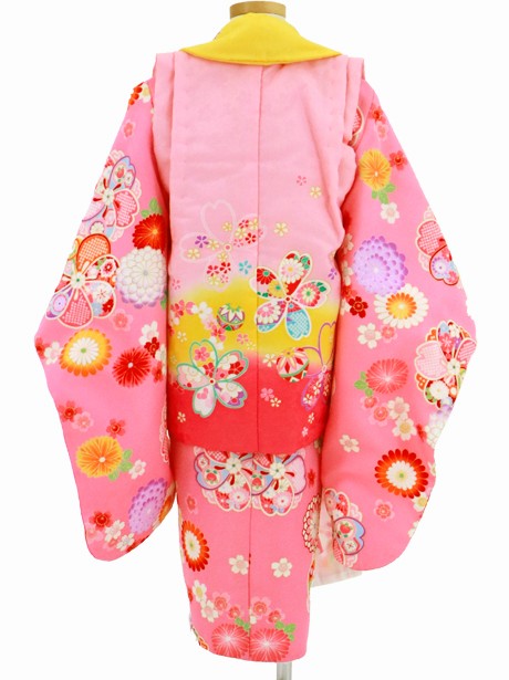 ピンク地に桜紋、グラデーションの被布コートセット／七五三・三