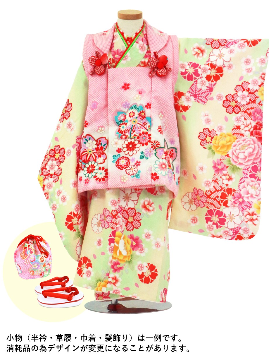 薄黄緑とクリーム色に牡丹と桜、ピンクの被布コートセット／七五三・三