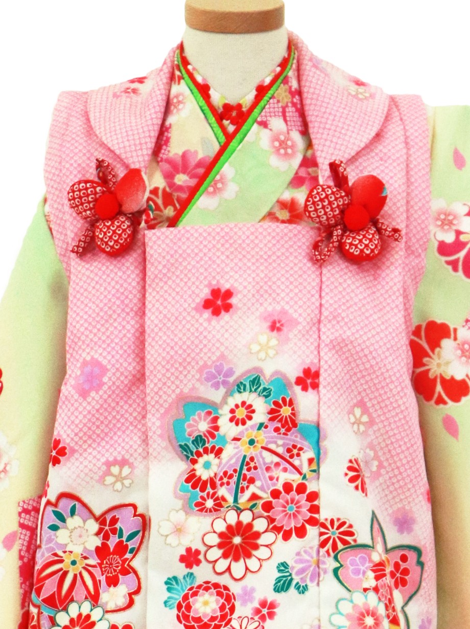 薄黄緑とクリーム色に牡丹と桜、ピンクの被布コートセット／七五三・三