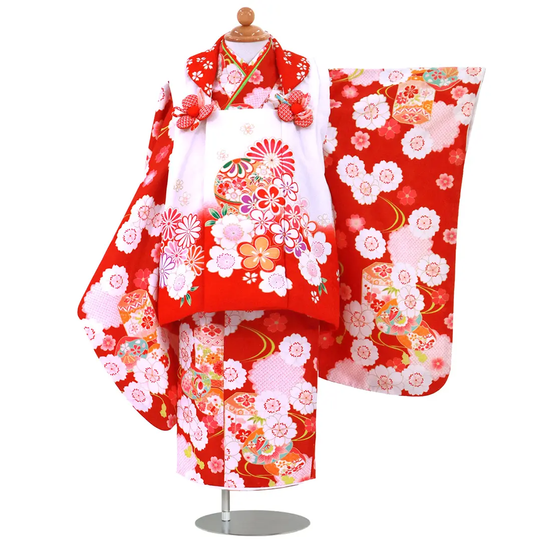赤地に桜、白と赤の被布コートセット／七五三・三歳女の子／正面
