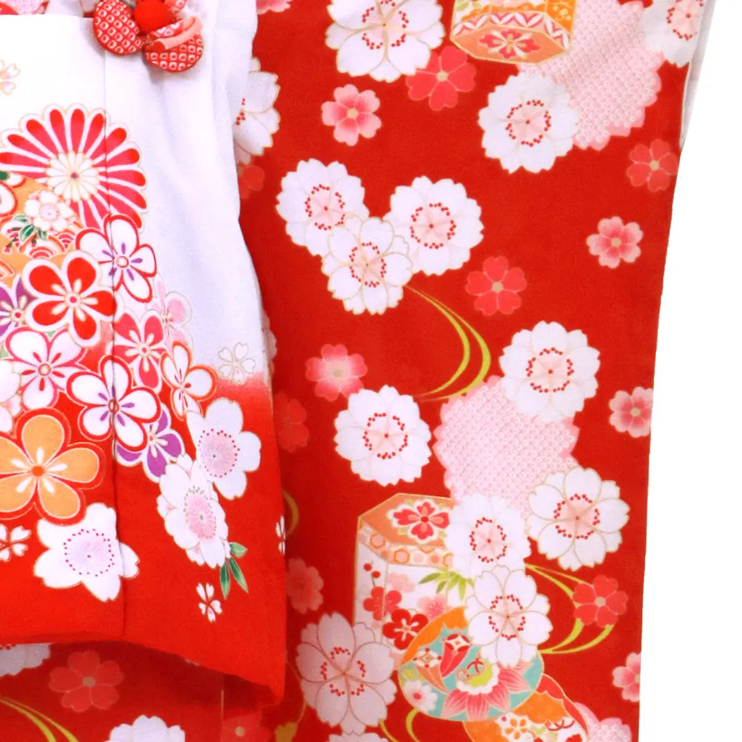 赤地に桜、白と赤の被布コートセット／七五三・三歳女の子／袖