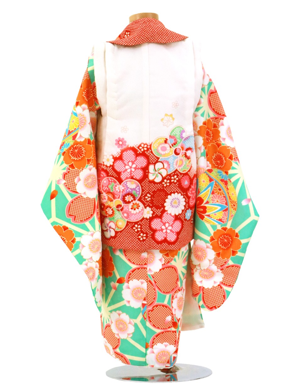 ミントグリーンの麻の葉に桜づくし、白と赤の被布コートセット／七五三・三歳女の子／背面