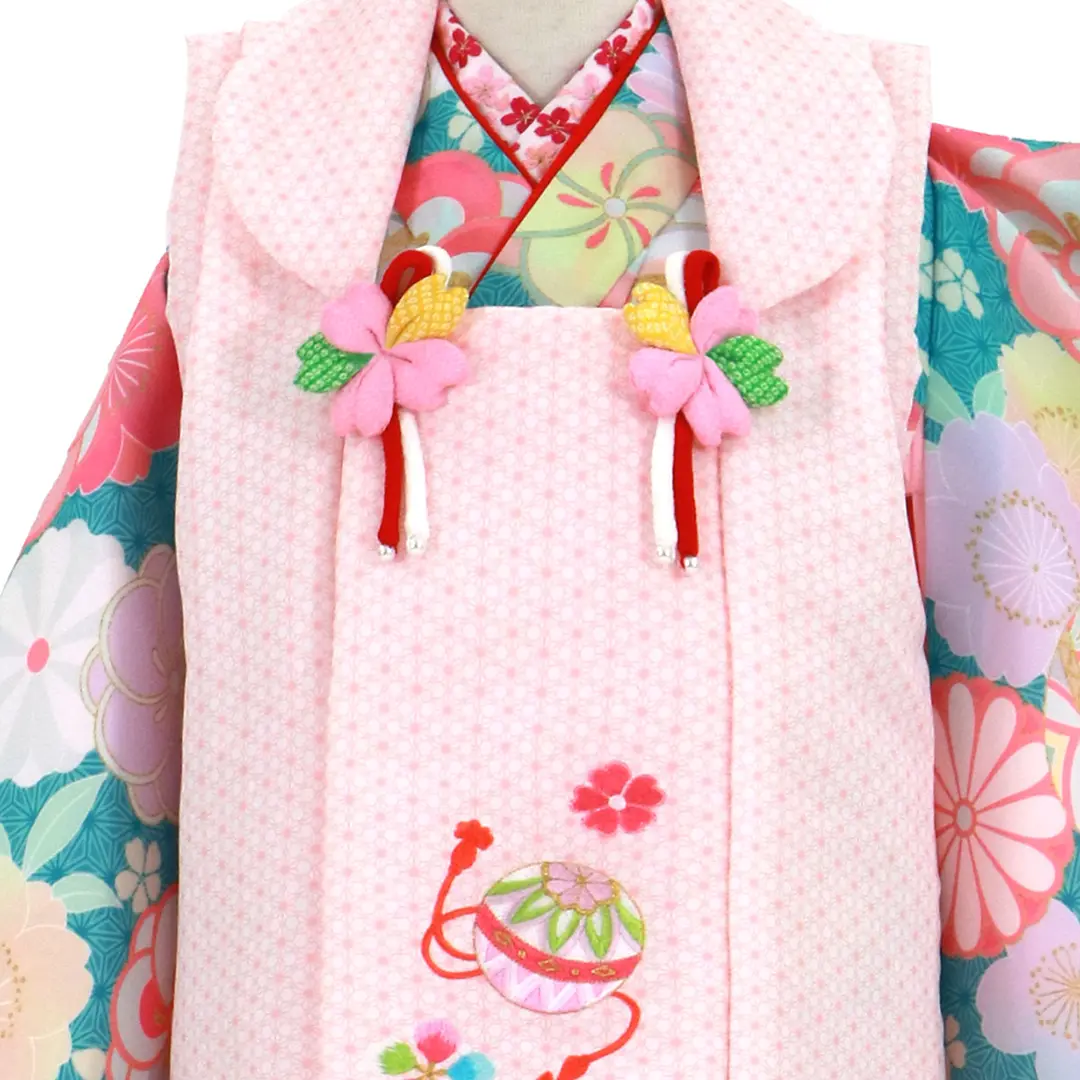 青地にねじ梅と桜に鞠、ピンクの麻の葉の被布コートセット／七五三・三歳女の子／被布詳細