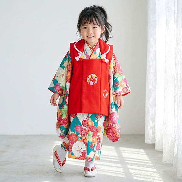 ☆新品未使用☆女の子　3歳　七五三・和装　赤系かのこ被布コート 青緑の矢絣にダリア、赤の被布コートセット／七五三・三歳女の子