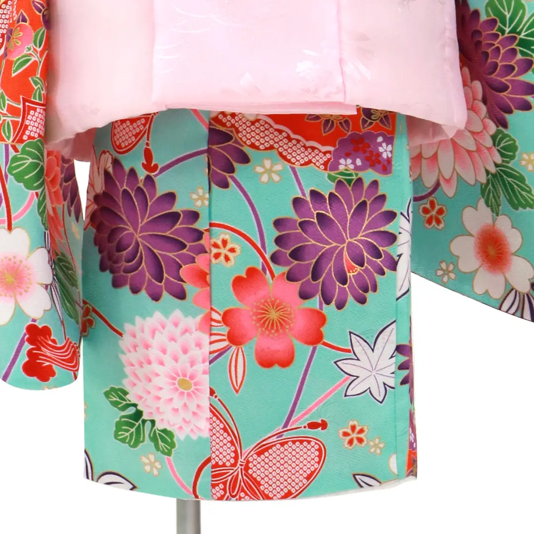 【新品】青色 えんじ色　花柄 蝶模様 着物 七五三　絹　3歳　三ツ身きもの 水色地に蝶や扇、ピンクの被布コートセット／七五三・三歳女の子