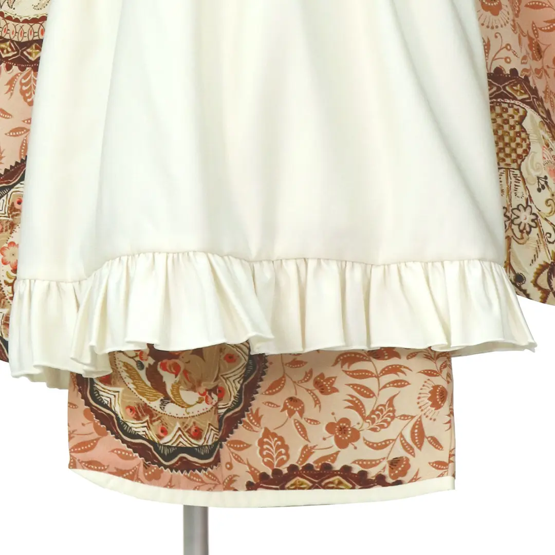 九重》ベージュ地に小鳥、洋風の被布コートセット／七五三・三歳女の子