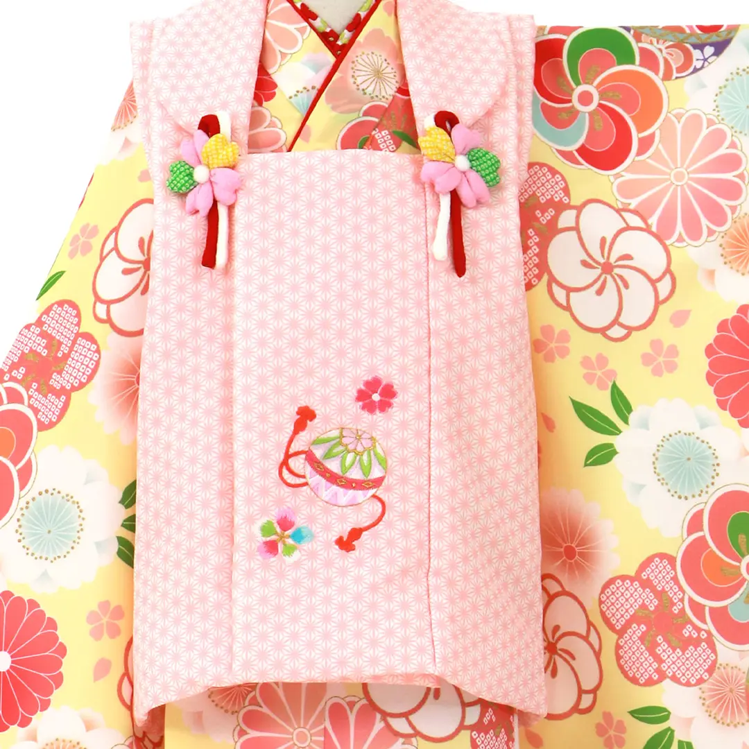 黄色にねじ梅と桜と鞠、被布コートセット／七五三・三歳女の子／被布詳細