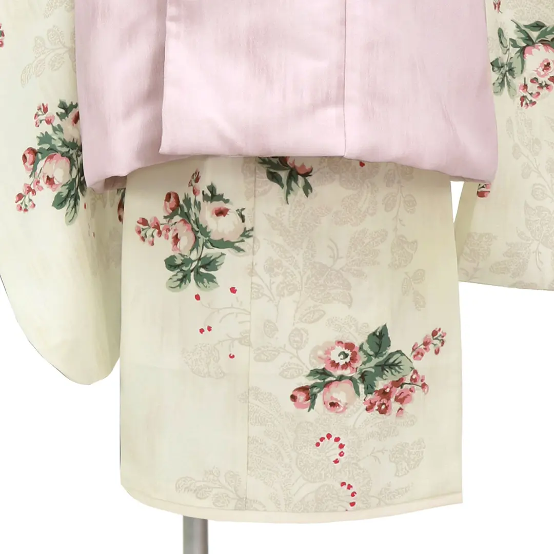 《JILLSTUART》ヴィンテージローズ（ホワイト）、ピンクの被布コートセット／七五三・三歳女の子・被布コートセット 裾