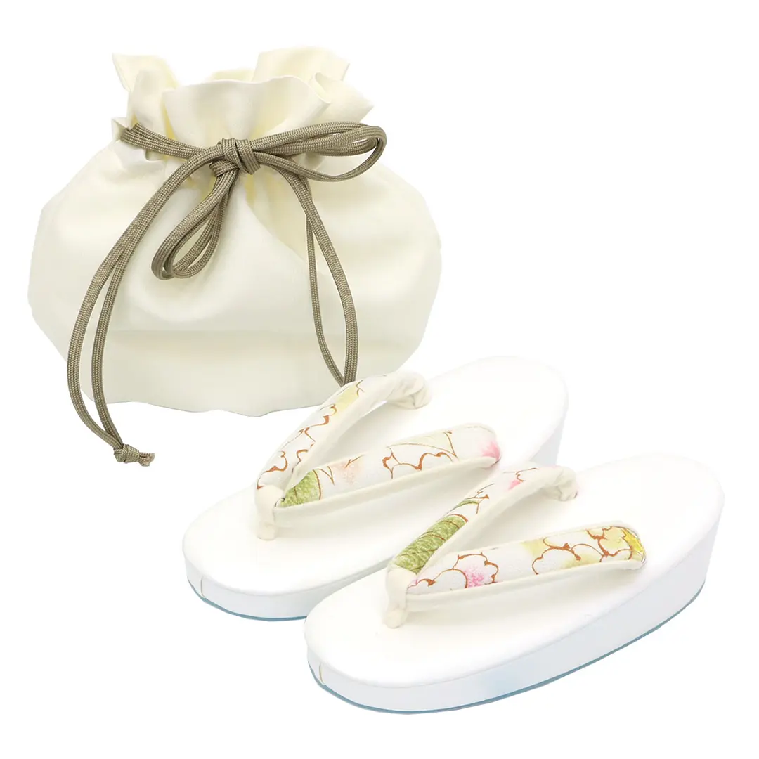 《芸艸堂》牡丹尽くし、白の被布コートセット／七五三・三歳女の子・被布コートセット 小物