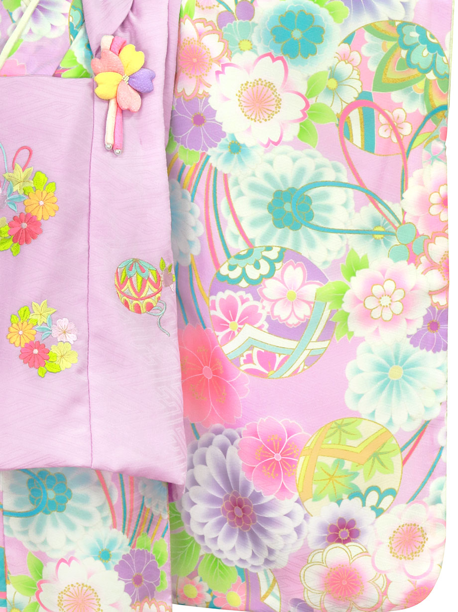 502ag60□七五三 三歳 女児 着物&被布&長襦袢 金彩 花くす玉□ 七五三 女の子 3歳 3点セット 着物 被布 長襦袢 化繊 仕立て