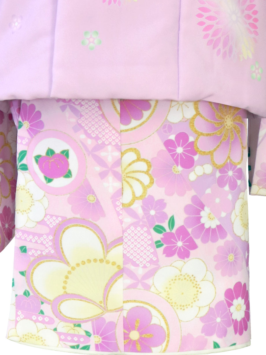 KAGURA》 薄紫に桜とねじり菊、花紋、ラベンダーの被布コート