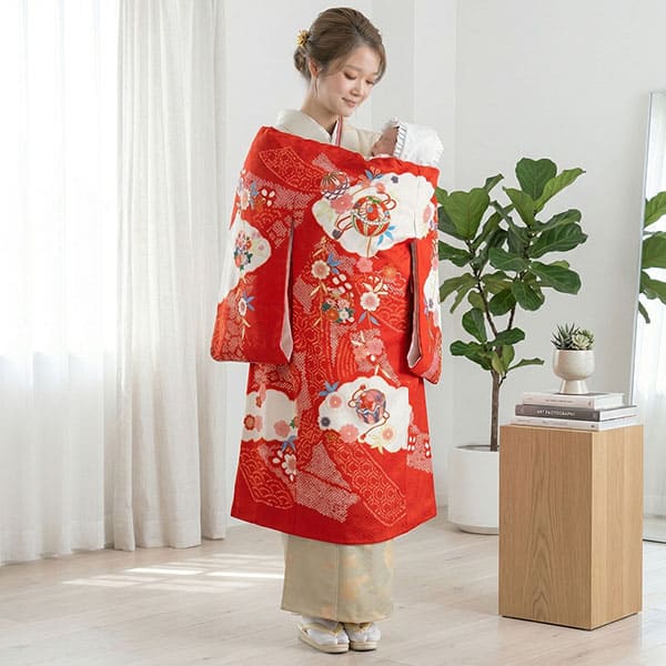お宮参り産着レンタル／赤地に絞り染め、鞠と熨斗の祝い着／女児 | お
