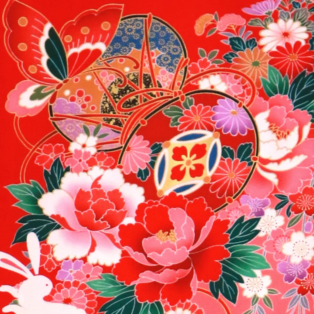 お宮参り産着／赤地に鼓とうさぎの祝い着／女児／背中の柄詳細