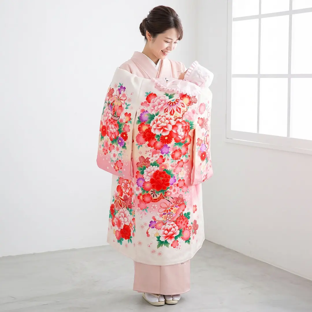 白地に牡丹と鞠の祝い着/女児