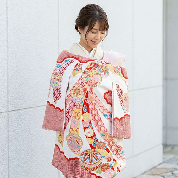 お宮参り産着／赤の染め疋田に束ね熨斗の祝い着／女児