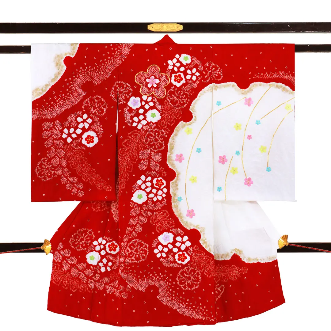 お宮参り産着レンタル／赤地に絞りの花文様と雪輪の祝い着／女児 | お