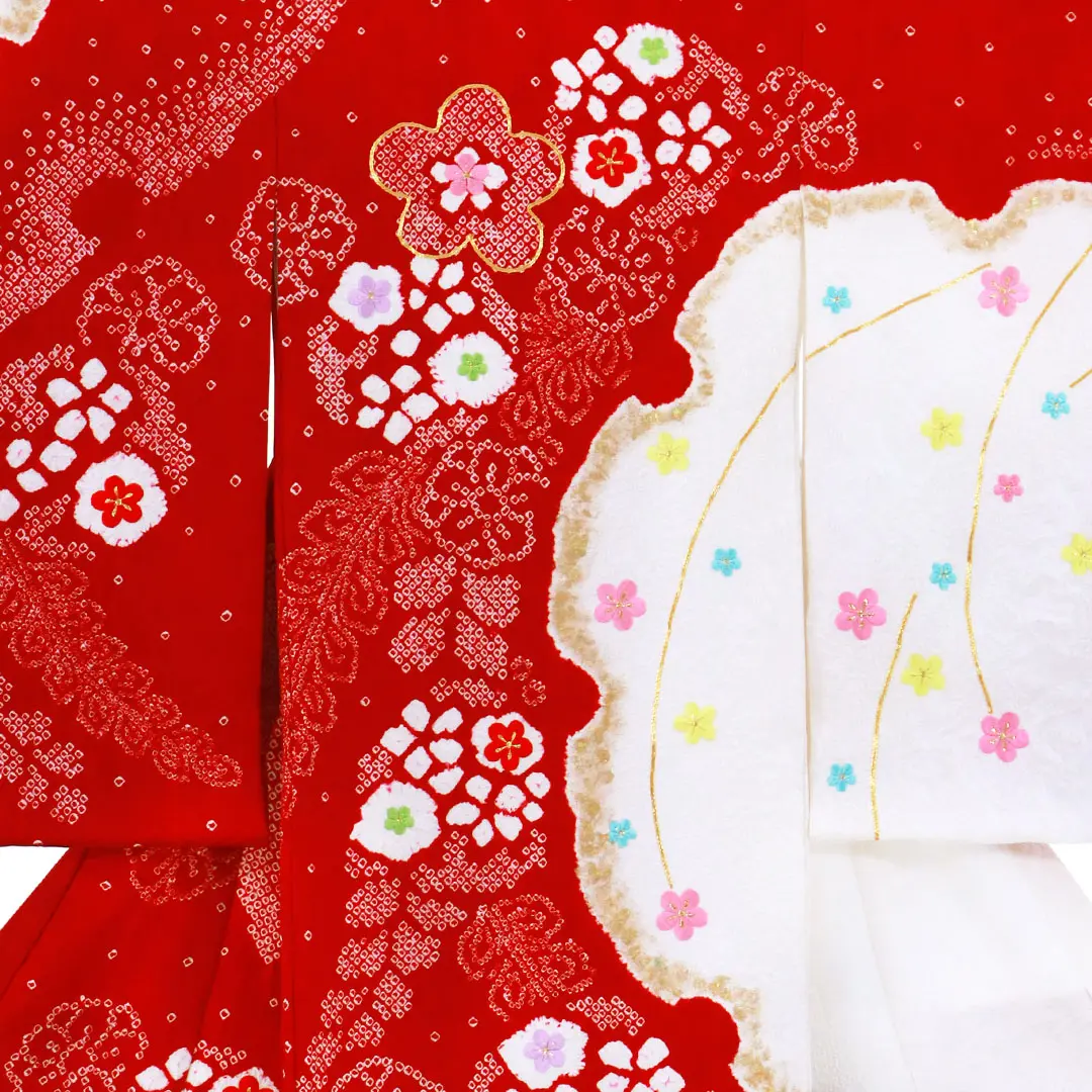 お宮参り産着レンタル／赤地に絞りの花文様と雪輪の祝い着／女児 | お
