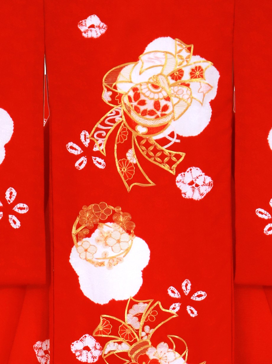 赤地に花、絞り染めの祝い着（産着）／女児*